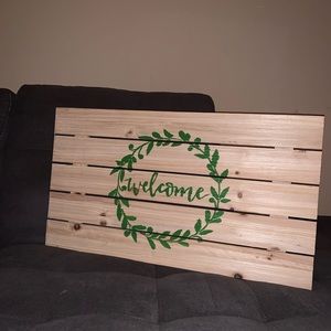 ‘Welcome’ wood panel home decor